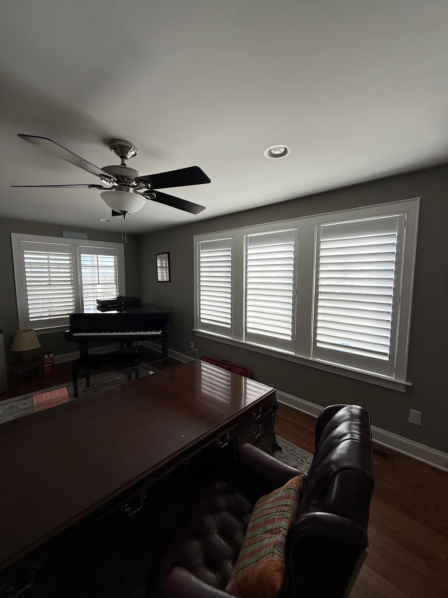 Lewes Beach office single panel center split shutters